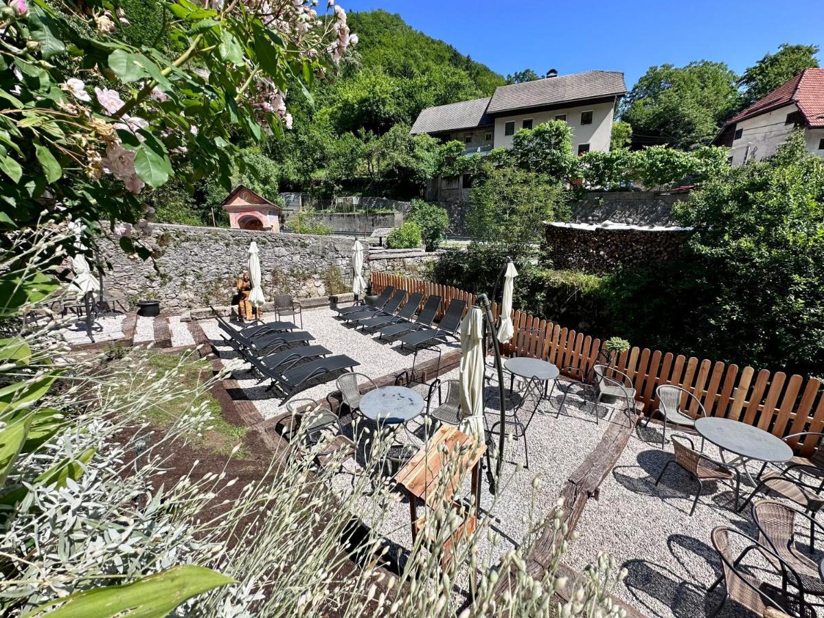 Bajta Kroparica Exterior foto
